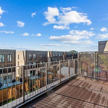Amazing New Built Townhouse With Garden In London Villa Hendon Exterior photo
